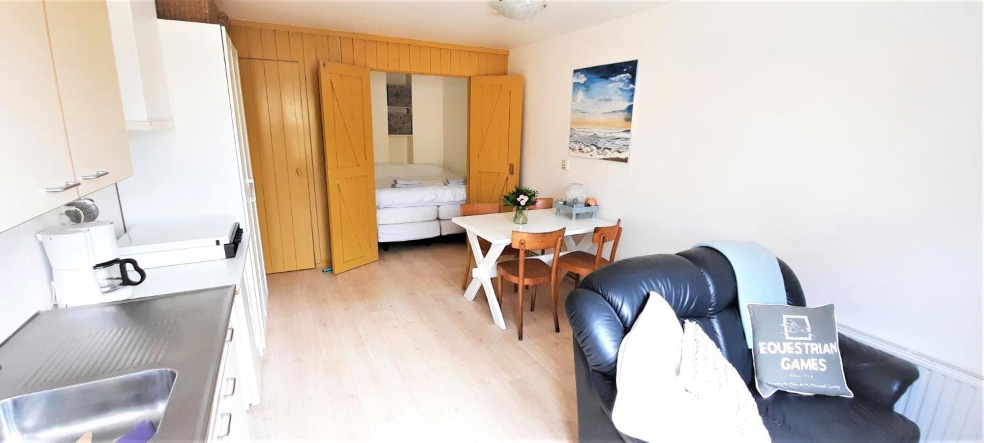 Appartement 2 Met Terras Aan De Tuin Van Op De Roemte Baflo Eksteriør billede